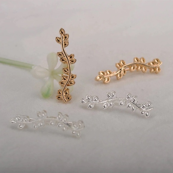 NEW!๐๐CLIMBERS! DELICATE LEAVES!๐๐SILVERY LOVE - Picture 6 of 8